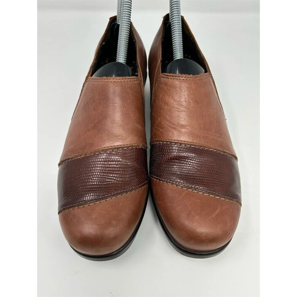 SAS Nora Women's Slip-On Loafers Brown Comfort Shoes Textured Toe Band Size 7.5M